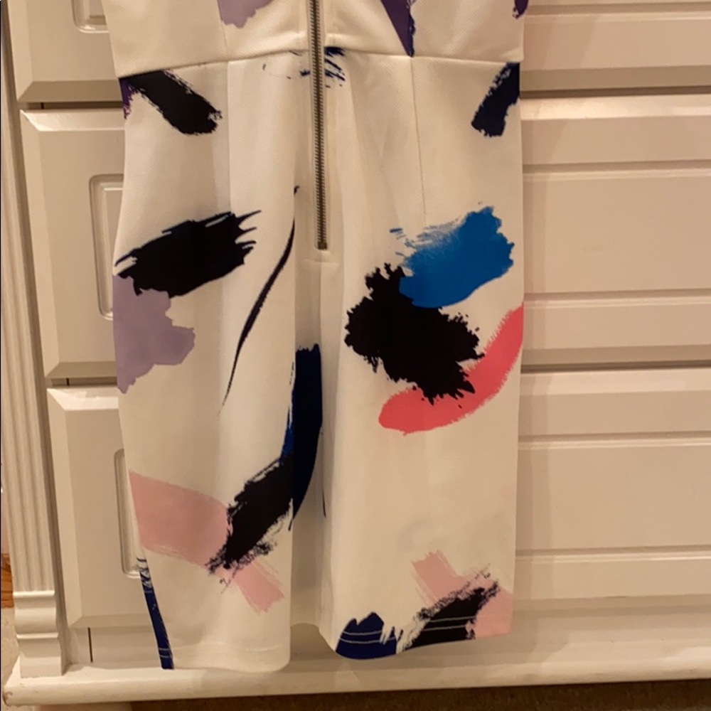 Dress - Picture 4 of 4